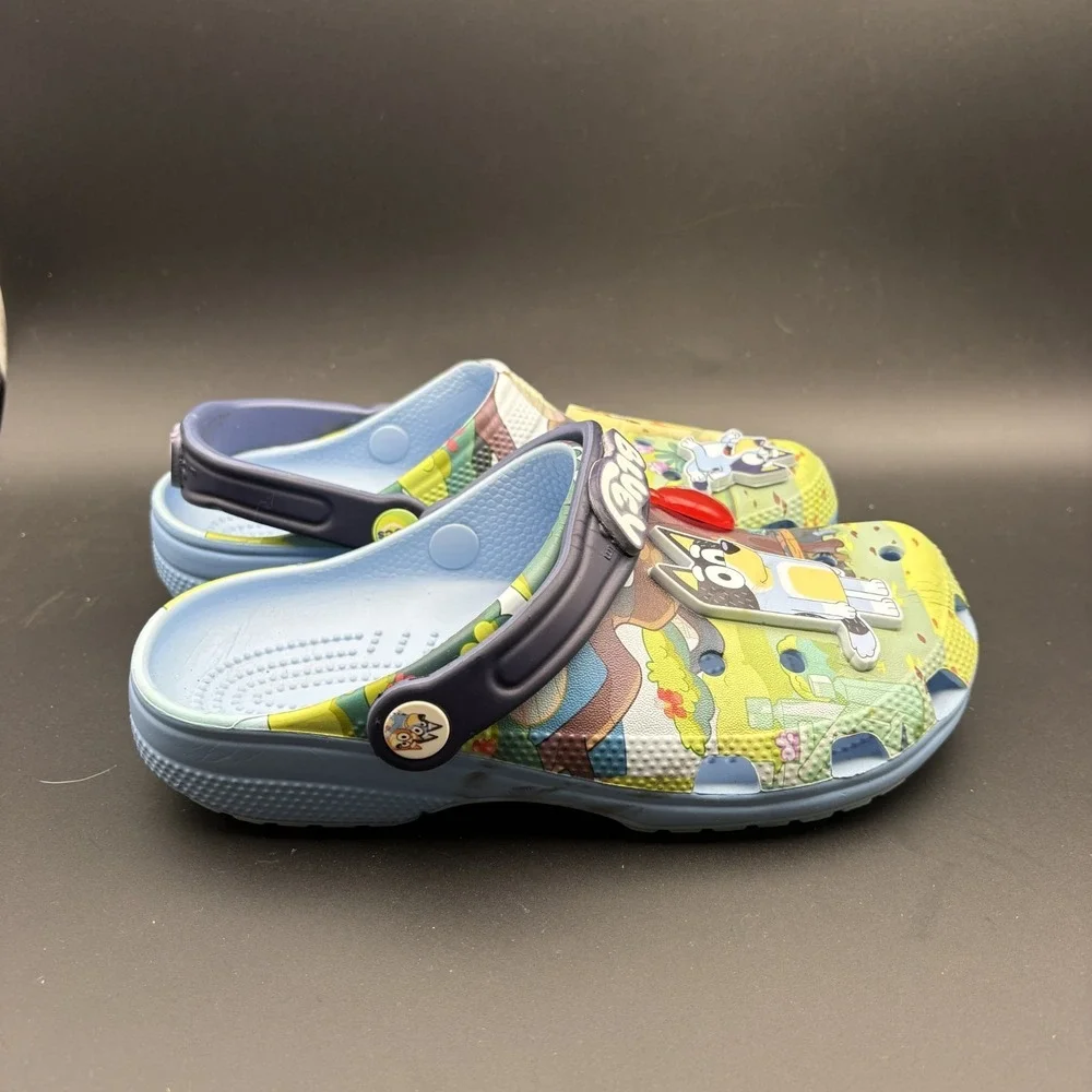 Crocs Bluey Friends Forever Unisex US M4/W6 Classic Clog Multicolor Lightweight